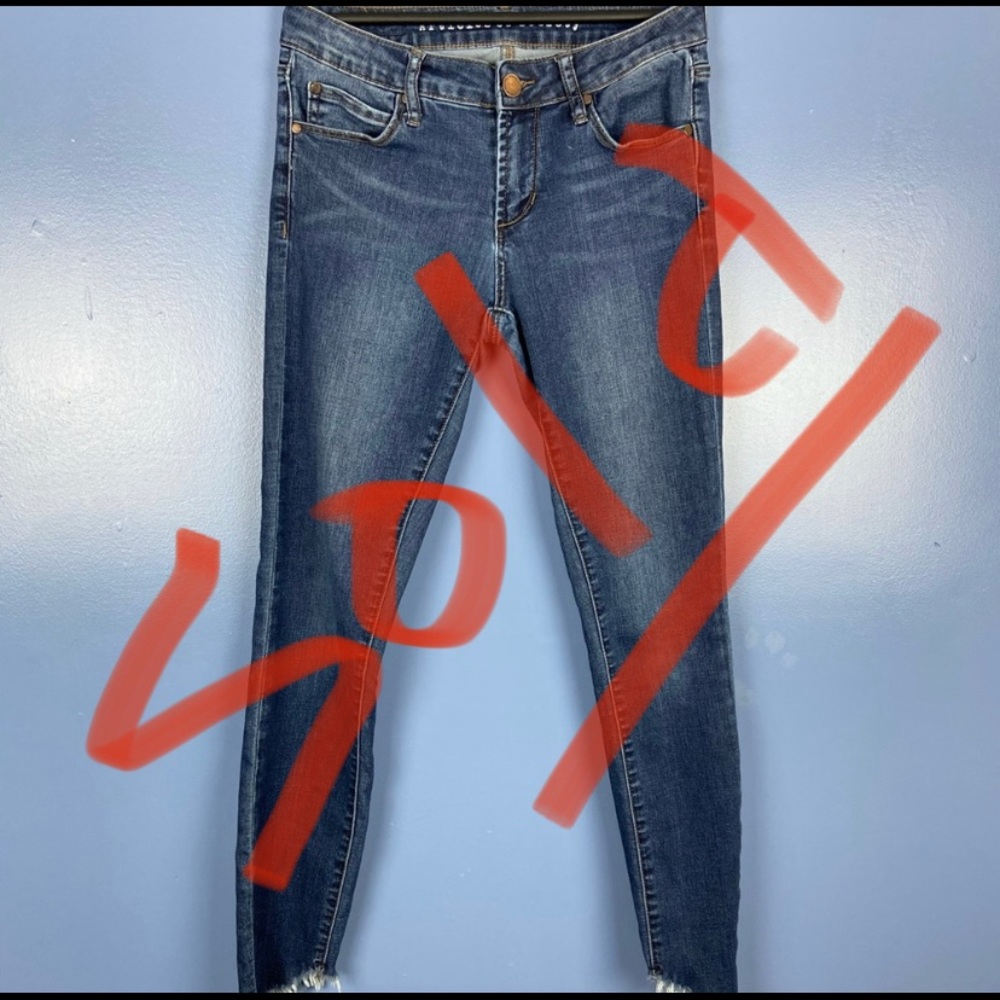 Articles of Society Distress Ankle Jeans size 25